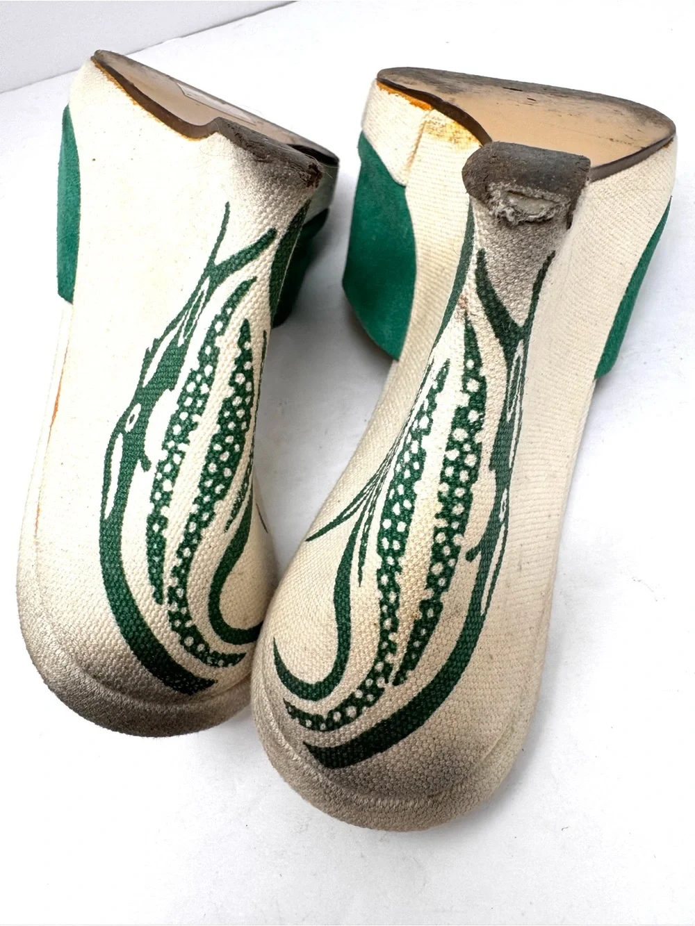 DKNY green suede peep toe wedges, made in Italy, size 8.5